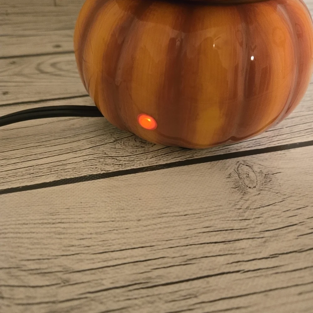Scentsy Harvest Pumpkins Wax Warmer Fall Autumn Retired 2016 Pre-owned